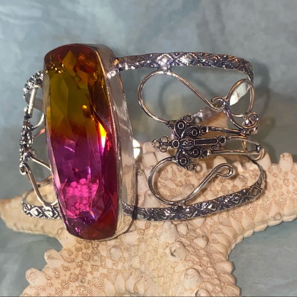 Stunning bi-color Tourmaline HUGE handcrafted cuff - Picture 3 of 7